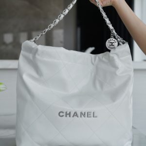 白色银扣 中号 图1