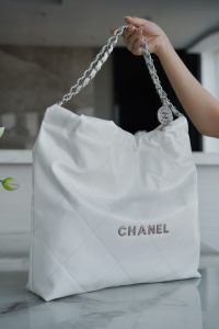 白色银扣 中号 图2