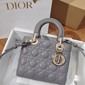 小号四格Lady Dior 手袋 图1