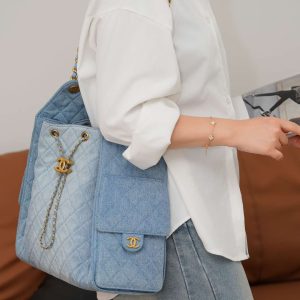 Chanel hobo bag 浅蓝牛仔 中号 图4