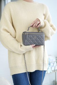 Chanel 23k 小双C”手柄长盒子 灰色 图5