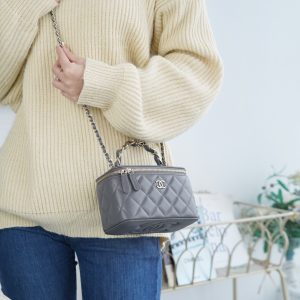 Chanel 23k 小双C”手柄长盒子 灰色 图6