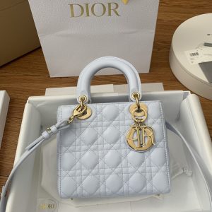小号四格Lady Dior 手袋 图1