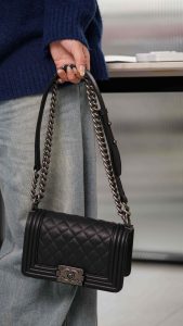Chanel Leboy 小球纹 黑银小号 图9