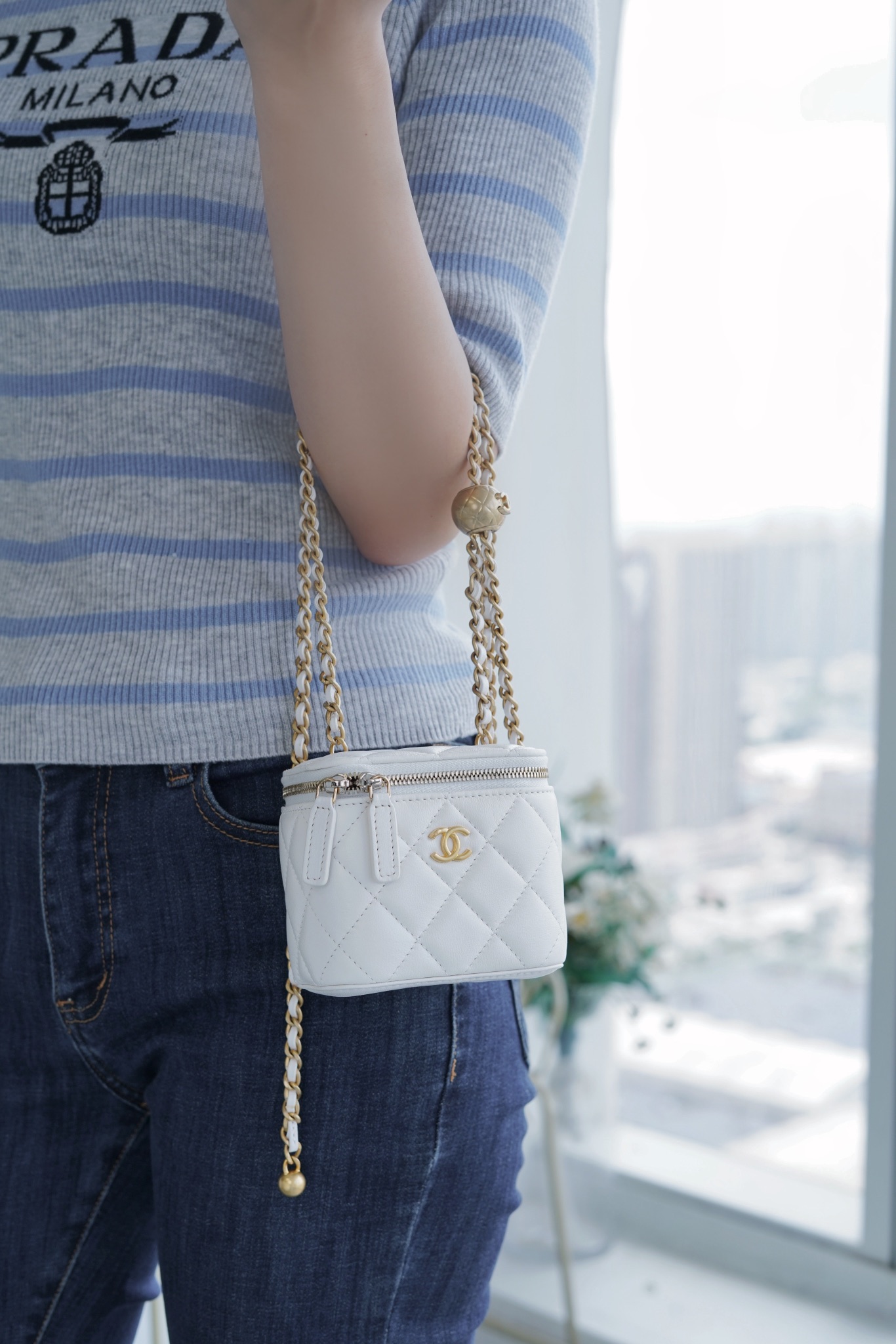 chanel金属球系列 22b新款小盒子 正品皮 白色◽ 图4
