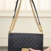 Chanel leboy 小球纹黑金中号 图1