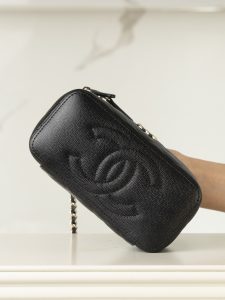 Chanel 25c 新款 手柄盒子包 黑金荔枝牛 图9
