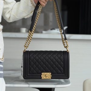 Chanel leboy 大球纹黑金中号 图1