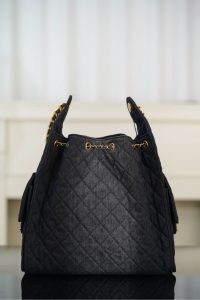 Chanel hobo bag 黑色牛仔 中号 图2