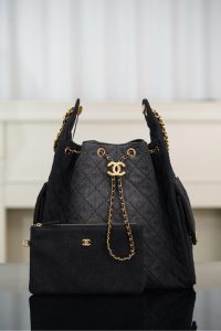 Chanel hobo bag 黑色牛仔 中号 图3