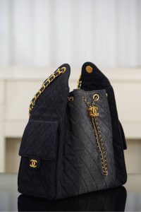 Chanel hobo bag 黑色牛仔 中号 图4