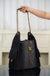 Chanel hobo bag 黑色牛仔 中号 图7