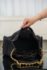Chanel hobo bag 黑色牛仔 中号 图10