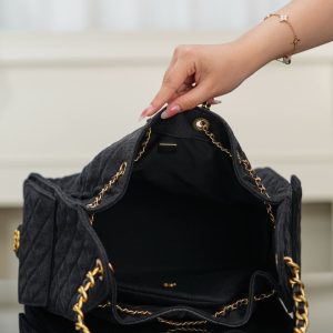 Chanel hobo bag 黑色牛仔 中号 图10