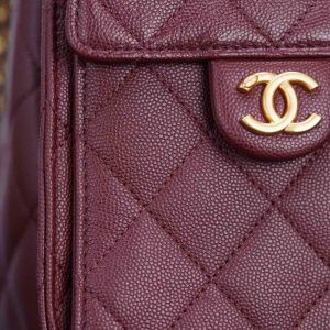 Chanel 25A small hobo 抽绳水桶包 酒红色 小号 图2