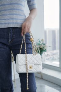 Chanel 金属球方胖子 白色 图4