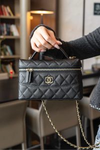 Chanel 25c 手柄盒子包 荔枝牛 黑金 图2