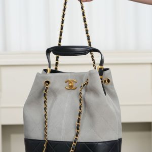 Chanel 25A 水桶包 灰色 图3