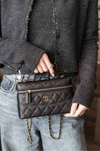 Chanel 25c 手柄盒子包 荔枝牛 黑金 图3