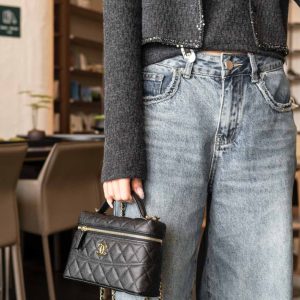 Chanel 25c 手柄盒子包 荔枝牛 黑金 图6