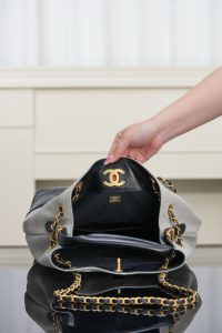 Chanel 25A 水桶包 灰色 图7