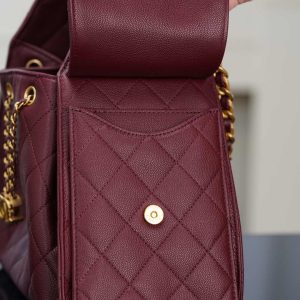 Chanel 25A small hobo 抽绳水桶包 酒红色 小号 图1