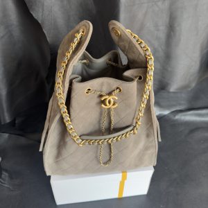 Chanel 灰色麂皮hobo 中号 图4