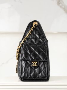 Chanel small hobo 抽绳水桶包 黑金 小号 图5