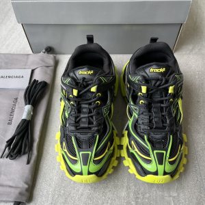 顶级版本巴黎世家 4代 4.0 Balenciaga Track 4.0 巴黎世家四代 增加全新设计 在延续 Track 图1