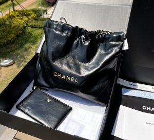 CHANEL垃圾袋,光面皮革油 图1