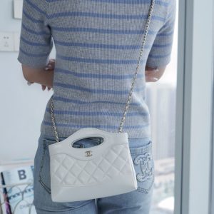 CHANEL 横款31bag nano 白色 图6