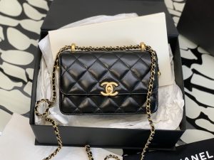 香奈儿19Bag 双小金球mini 图2