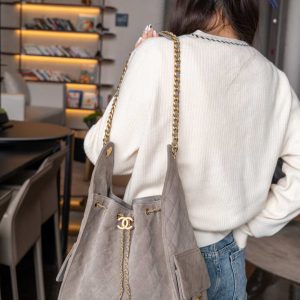 Chanel 灰色麂皮hobo 中号 图5