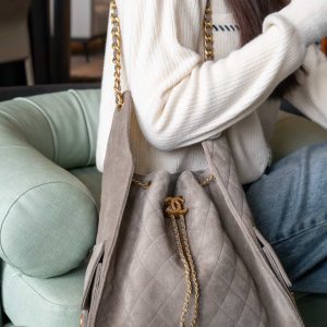 Chanel 灰色麂皮hobo 中号 图8