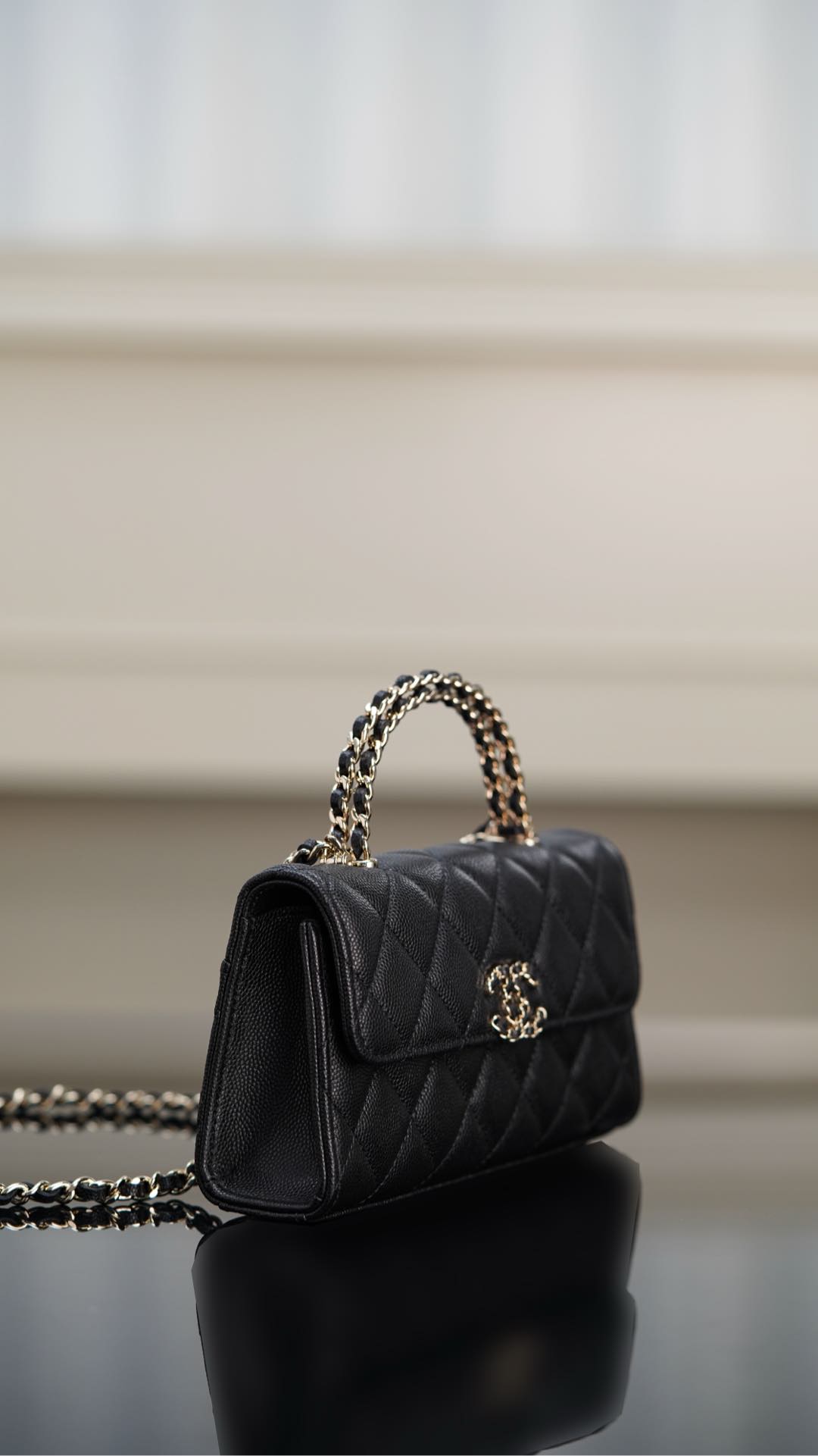 Chanel 25s 交叉手柄kelly 黑金 横版 图3