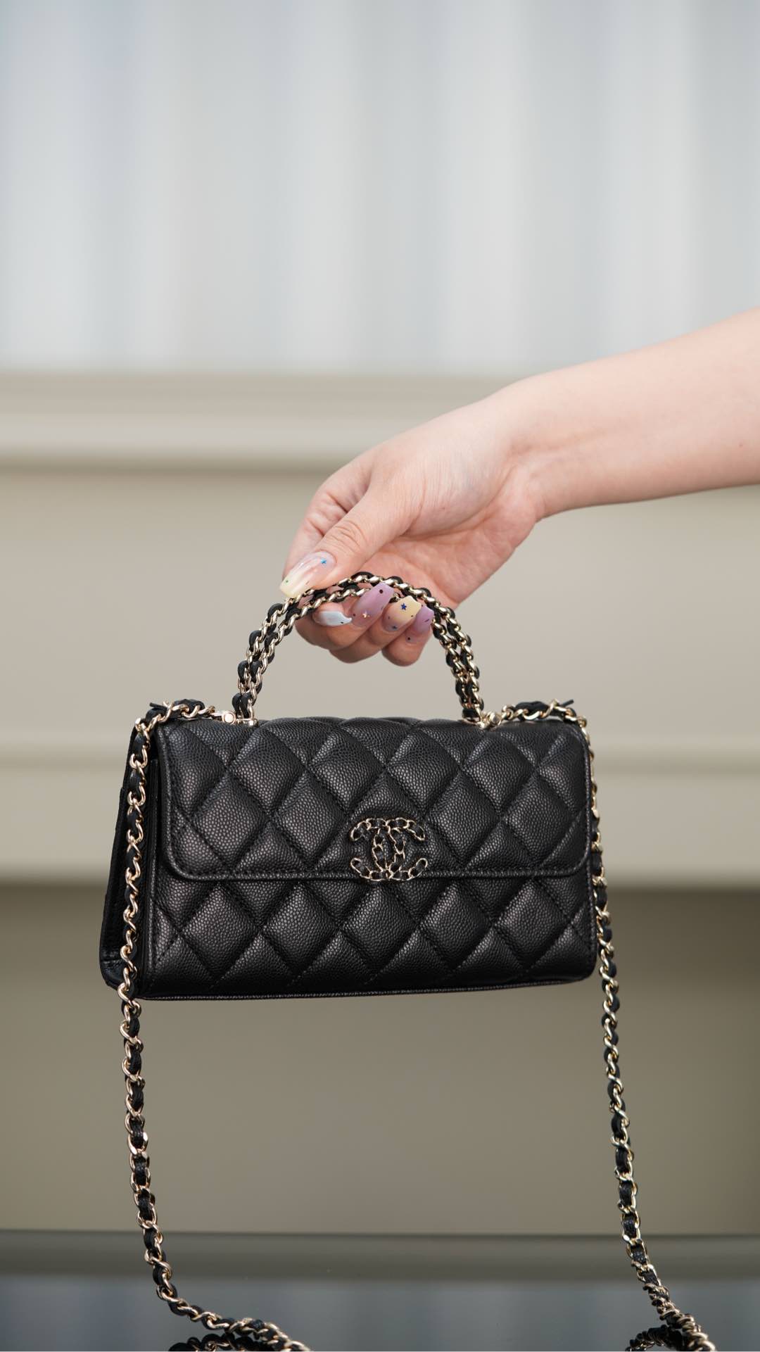 Chanel 25s 交叉手柄kelly 黑金 横版 图5