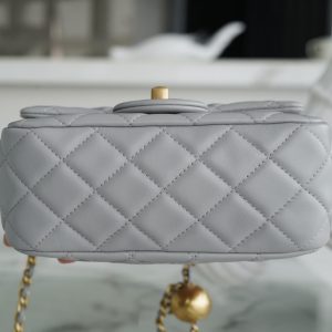 Chanel 王̆̈炸̆̈ CF金属球 方胖子 浅灰色 图4