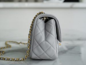Chanel 王̆̈炸̆̈ CF金属球 方胖子 浅灰色 图8
