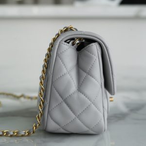 Chanel 王̆̈炸̆̈ CF金属球 方胖子 浅灰色 图8