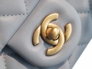 Chanel 王̆̈炸̆̈ CF金属球 方胖子 浅灰色 图9