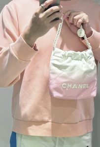 Chanel 24S 渐变粉色mini 22bag 图5