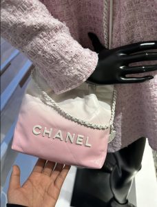 Chanel 24S 渐变粉色mini 22bag 图9