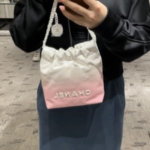 Chanel 24S 渐变粉色mini 22bag 图4