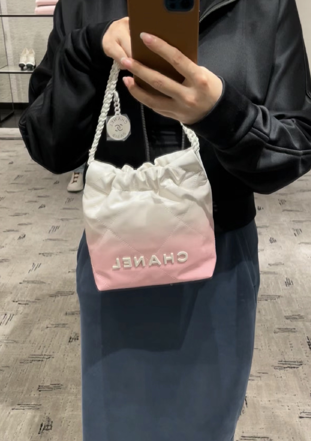 Chanel 24S 渐变粉色mini 22bag 图4