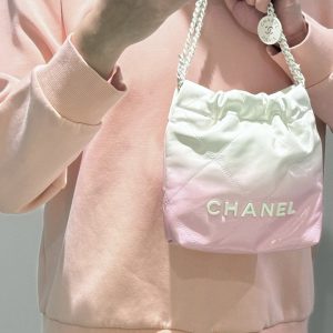 Chanel 24S 渐变粉色mini 22bag 图5