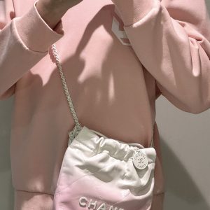 Chanel 24S 渐变粉色mini 22bag 图6