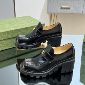 Gucci高端精品3702023秋冬新品互扣式小双G复古粗跟乐福鞋 图1