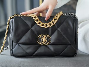 CHANEL BAG 经典黑 小号 图2