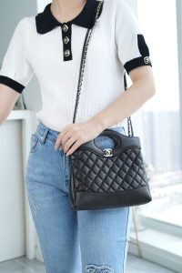 Chanel 31bag mini 黑色 褶皱小牛皮 图5