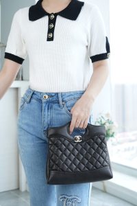 Chanel 31bag mini 黑色 褶皱小牛皮 图6